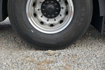 һ����� J7�ؿ� 560���� 6X4 AMT�Զ���ǣ����(����)(CA4250P77K25T1E6)ͼƬ