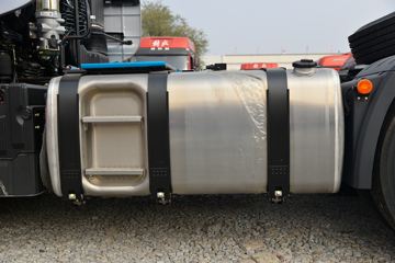 һ����� J7�ؿ� 560���� 6X4 AMT�Զ���ǣ����(����)(CA4250P77K25T1E6)ͼƬ