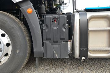 һ����� J7�ؿ� 560���� 6X4 AMT�Զ���ǣ����(����)(CA4250P77K25T1E6)ͼƬ