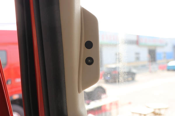 购乘龙H7牵引车 享高达2万优惠!!!