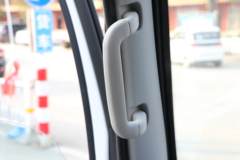 东风柳汽 乘龙L2 140马力 4X2 4.2米单排厢式轻卡(速比4.875)(国六)(LZ5041XXYL2AC1) 东风柳汽 乘龙L2 140马力 4X2 4.2米单排厢式轻卡(速比4.875)(国六)(LZ5041XXYL2AC1)