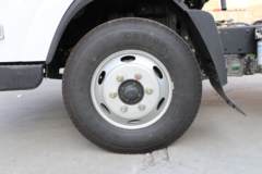 东风柳汽 乘龙L2 140马力 4X2 4.2米单排厢式轻卡(速比4.875)(国六)(LZ5041XXYL2AC1) 东风柳汽 乘龙L2 140马力 4X2 4.2米单排厢式轻卡(速比4.875)(国六)(LZ5041XXYL2AC1)