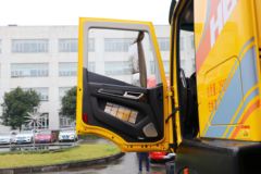 上汽红岩 杰虎H6 370马力 6X4 5.4米自卸车(国六)(CQ5257ZLJED10384)