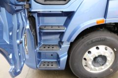 上汽红岩 杰狮H6e 500马力 6X4 LNG牵引车(国六)(车联网)(CQ4257SD13384T)