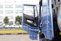 上汽红岩 杰狮H6e 500马力 6X4 LNG牵引车(国六)(车联网)(CQ4257SD13384T)