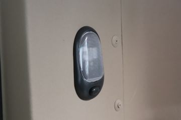 ���� �����A5L�п� 220���� 4X2 10����ʽ�ػ���ͼƬ