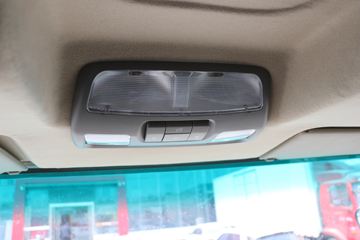 ���� �����A5L�п� 220���� 4X2 10����ʽ�ػ���ͼƬ