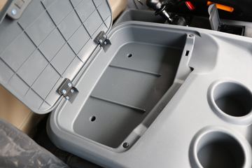 ���� �����A5L�п� 220���� 4X2 10����ʽ�ػ���ͼƬ