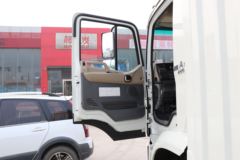 江淮 格尔发A5L中卡 220马力 4X2 10米厢式载货车(HFC5181XXYP3K1A70S)