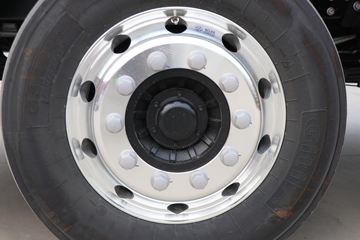 ���� �����A5L�п� 220���� 4X2 10����ʽ�ػ���ͼƬ