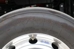 江淮 格尔发A5L中卡 220马力 4X2 10米厢式载货车(HFC5181XXYP3K1A70S)