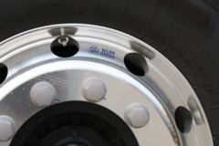 江淮 格尔发A5L中卡 220马力 4X2 10米厢式载货车(HFC5181XXYP3K1A70S)