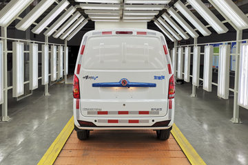 电牛2号&nbsp;电动封闭厢货外观图片