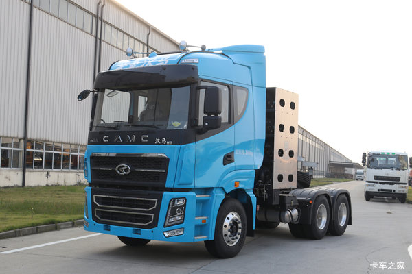 华菱 汉马H9重卡 支线版 480马力 6X4 LNG牵引车(HN4250NGA48C8M6)