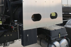华菱 汉马H9重卡 430马力 6X4 CNG牵引车(国六)(HN4251NGA43C8M6)