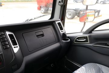 ���� ����K5 132���� 4.15�׵�����ʽ�Ῠ(����)ͼƬ