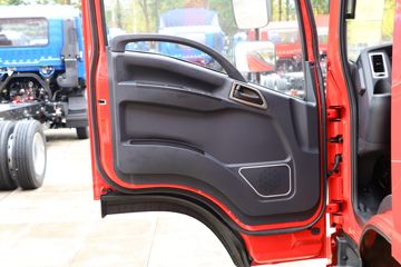 ���� ����K5 132���� 4.15�׵�����ʽ�Ῠ(����)ͼƬ