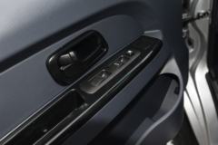 金杯 金卡S32 2022款 标准型 1.6L 123马力 汽油 2.55米双排栏板微卡(国六)(JKC1032S6L1)