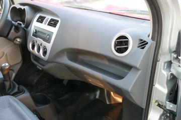 �������� �ǿ�L2ϵ 1.6L ��׼�� 122���� ���� 3.21�׵�������΢��(����)ͼƬ