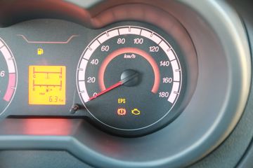 �������� �ǿ�L2ϵ 1.6L ��׼�� 122���� ���� 3.21�׵�������΢��(����)ͼƬ