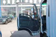 庆铃 五十铃KV100 120马力 4.13米单排厢式轻卡(国六)(QL5048XXYBUHA)