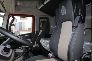 �й����� HOWO Max�ؿ� 480���� 6X4ǣ����(����)(����12��)(ZZ4257V344KF1)ͼƬ