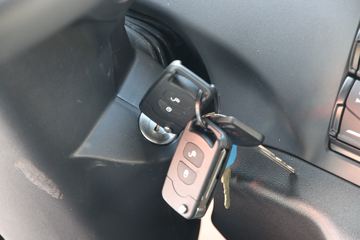 һ����� J6P�ؿ� �ʻݰ�2.0? �±����� 460���� 6X4ǣ����(CA4250P66K25T1E6)ͼƬ