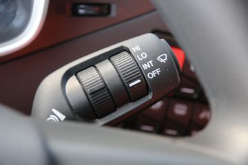 һ����� J6P�ؿ� �ʻݰ�2.0? �±����� 460���� 6X4ǣ����(CA4250P66K25T1E6)ͼƬ