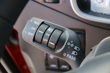 һ����� J6P�ؿ� �ʻݰ�2.0? �±����� 460���� 6X4ǣ����(CA4250P66K25T1E6)ͼƬ