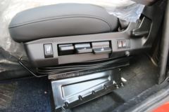 一汽解放 J6P重卡 质惠版2.0? 新北方款 460马力 6X4牵引车(CA4250P66K25T1E6)