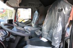 一汽解放 J6P重卡 质惠版2.0? 新北方款 460马力 6X4牵引车(CA4250P66K25T1E6)