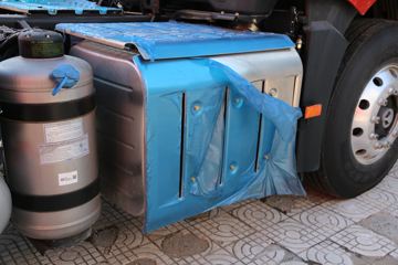 һ����� J6P�ؿ� �ʻݰ�2.0? �±����� 460���� 6X4ǣ����(CA4250P66K25T1E6)ͼƬ