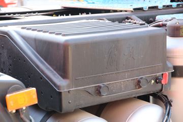 һ����� J6P�ؿ� �ʻݰ�2.0? �±����� 460���� 6X4ǣ����(CA4250P66K25T1E6)ͼƬ