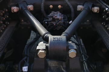 һ����� J6P�ؿ� �ʻݰ�2.0? �±����� 460���� 6X4ǣ����(CA4250P66K25T1E6)ͼƬ