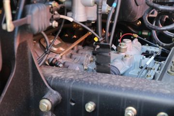 һ����� J6P�ؿ� �ʻݰ�2.0? �±����� 460���� 6X4ǣ����(CA4250P66K25T1E6)ͼƬ