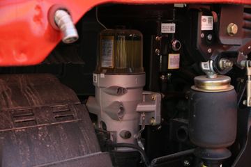 һ����� J6P�ؿ� �ʻݰ�2.0? �±����� 460���� 6X4ǣ����(CA4250P66K25T1E6)ͼƬ