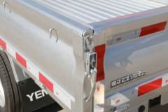 野马汽车 MINI卡 91马力 2.71米单排栏板微卡(国六)(SQJ1030D6)