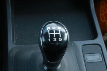 �������� ���S1 PLUS 120���� 4X2 3.3����ж��(BJ3075DEJBA-31)ͼƬ