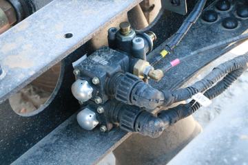 �������� ����ES3 150���� 4X2 4.15����ж��ͼƬ