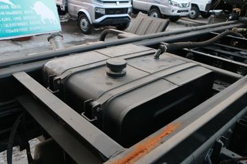 �������� ����ES5 240���� 6X2 4.8����ж��ͼƬ