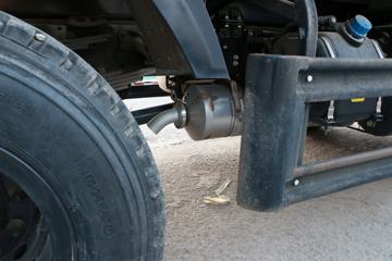 �������� ����ES5 240���� 6X2 4.8����ж��ͼƬ