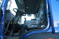 福田 时代领航ES7 270马力 8X2 8米栏板载货车(BJ1314VPPHC-01)
