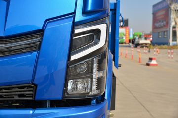 �ɵ��³� V3ϵ�� 190���� 4X2 5.76�������ػ���(����)ͼƬ