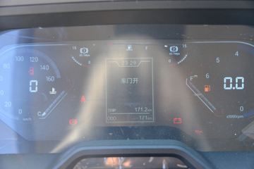 �ɵ��³� V3ϵ�� 190���� 4X2 5.76�������ػ���(����)ͼƬ