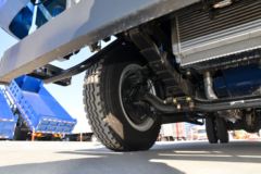 飞碟奥驰 V3系列 190马力 4X2 5.76米栏板载货车(国六)