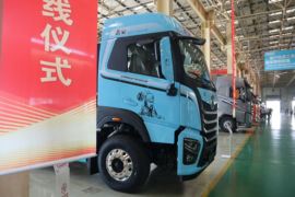 大运V7&nbsp;牵引车外观                                                图片