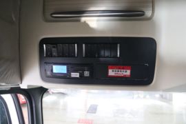 大运V7&nbsp;牵引车驾驶室                                               图片