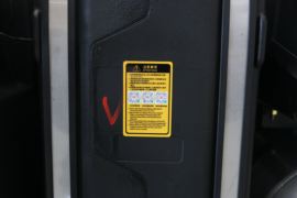 大运V7&nbsp;牵引车底盘                                                图片