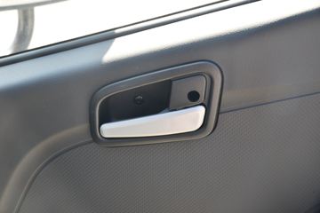 Ծ�� ����S80 95���� 4X2 3.05����ж��(����)(SH3043PEDBNZ3)ͼƬ