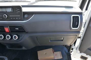 Ծ�� ����S80 95���� 4X2 3.05����ж��(����)(SH3043PEDBNZ3)ͼƬ